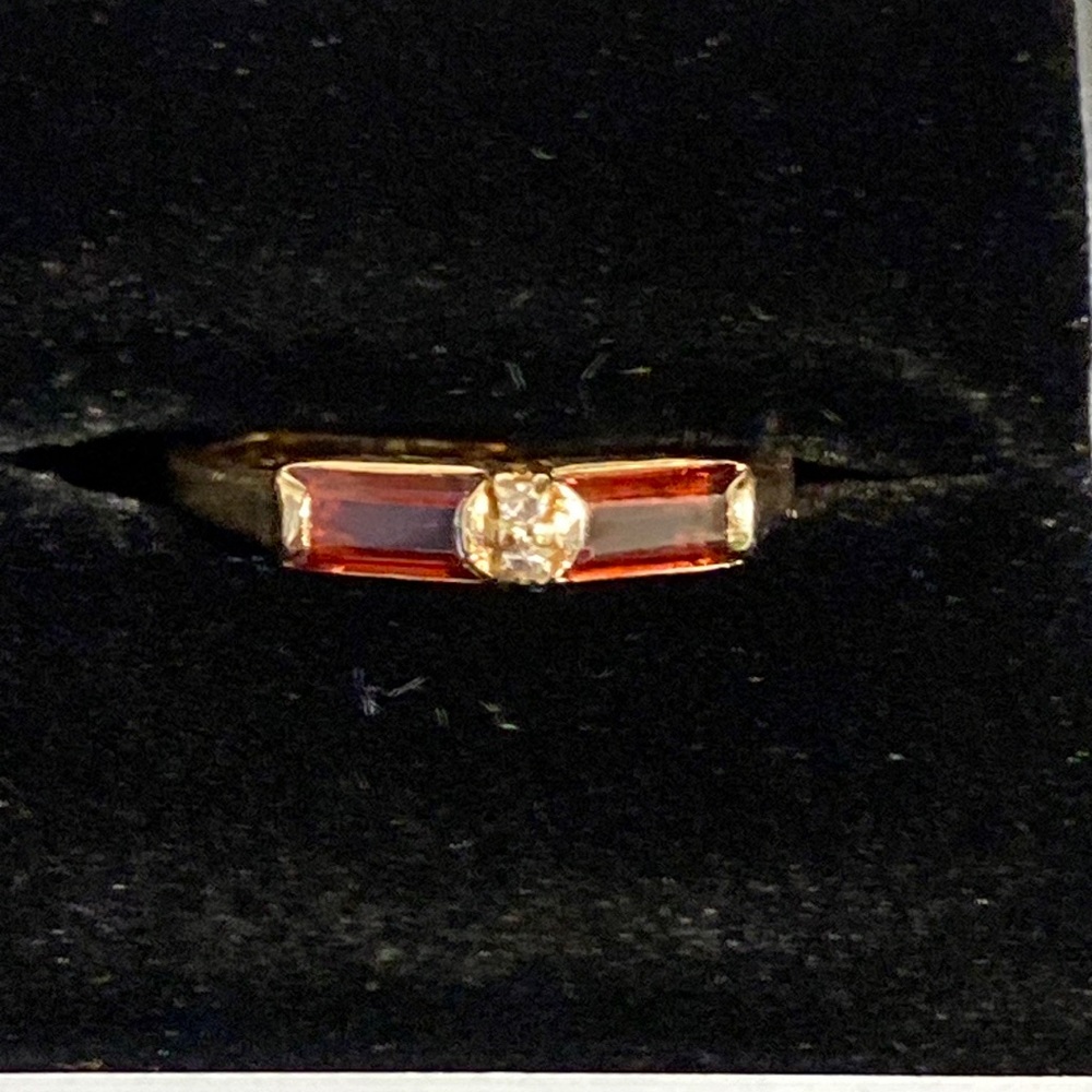 VINTAGE 14K YELLOW GOLD GARNET & DIAMOND RING SIZE 6 1.92 GRAMS